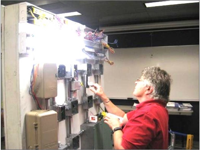 Another photo from the California Advanced Lighting Controls Training Program (CALCTP).